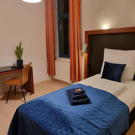 Luxus - 7 Personen 5 Baeder, 5 Schlafzimmer, Kueche, Parkplatz, Ruhig Meine