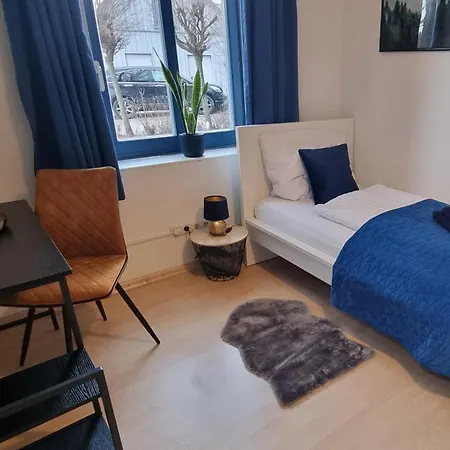 Appartamento Luxus - 7 Personen 5 Baeder, 5 Schlafzimmer, Kueche, Parkplatz, Ruhig