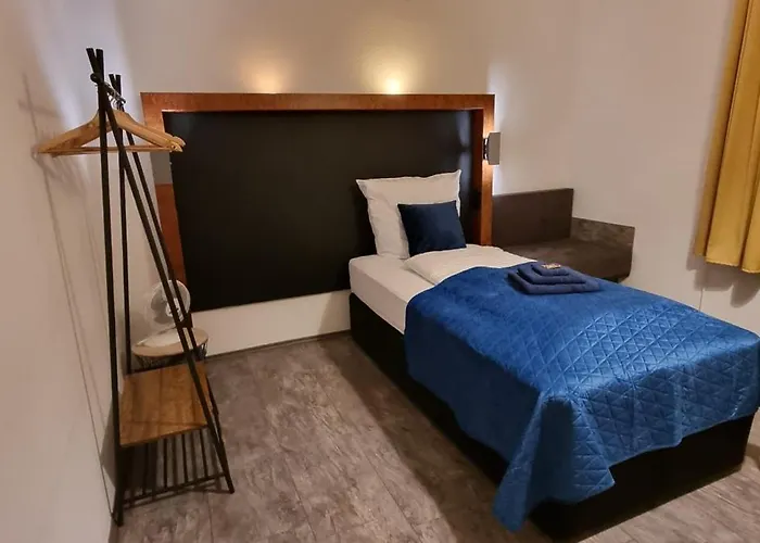 Luxus - 7 Personen 5 Baeder, 5 Schlafzimmer, Kueche, Parkplatz, Ruhig Lejlighed Meine