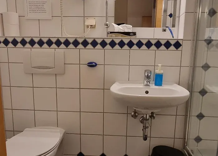 Lejlighed Luxus - 7 Personen 5 Baeder, 5 Schlafzimmer, Kueche, Parkplatz, Ruhig Meine